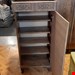  جاکفشی تک درب و تک کشو .ابعاد 35×32×95جنس بدنه ملامینه و نما ام دی اف وکیوم 5طبقه دارای رنگبندی دارای دستگیره و مناسب فضاهای کوچک  