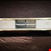    میز تلویزیون لبخند ابعاد 140×34×45جنس بدنه ملامینه و نما mdf وکیوم یک کشو  و یک دربپایه گلدونی دارای لولای آرام بند مناسب تلویزیون های تا 55 اینچ دارای رنگبندی 