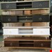    میز تلویزیون لبخند ابعاد 140×34×45جنس بدنه ملامینه و نما mdf وکیوم یک کشو  و یک دربپایه گلدونی دارای لولای آرام بند مناسب تلویزیون های تا 55 اینچ دارای رنگبندی 