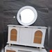  میز کنسول و آینه مدل حصیری جنس نما mdf وکیوم و بدنه ملامینه ابعاد 120×80×35سه درب و سه طبقه پایه های گلدونی دارای رنگبندی 