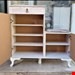   جنس ملامینه ابعاد 80×32×852درب ۴ طبقه و یک کشو لولای ارام بند برای درب ها نوار pvc   سه میل پایه ها گلدونی دارای نشیمن 35×30